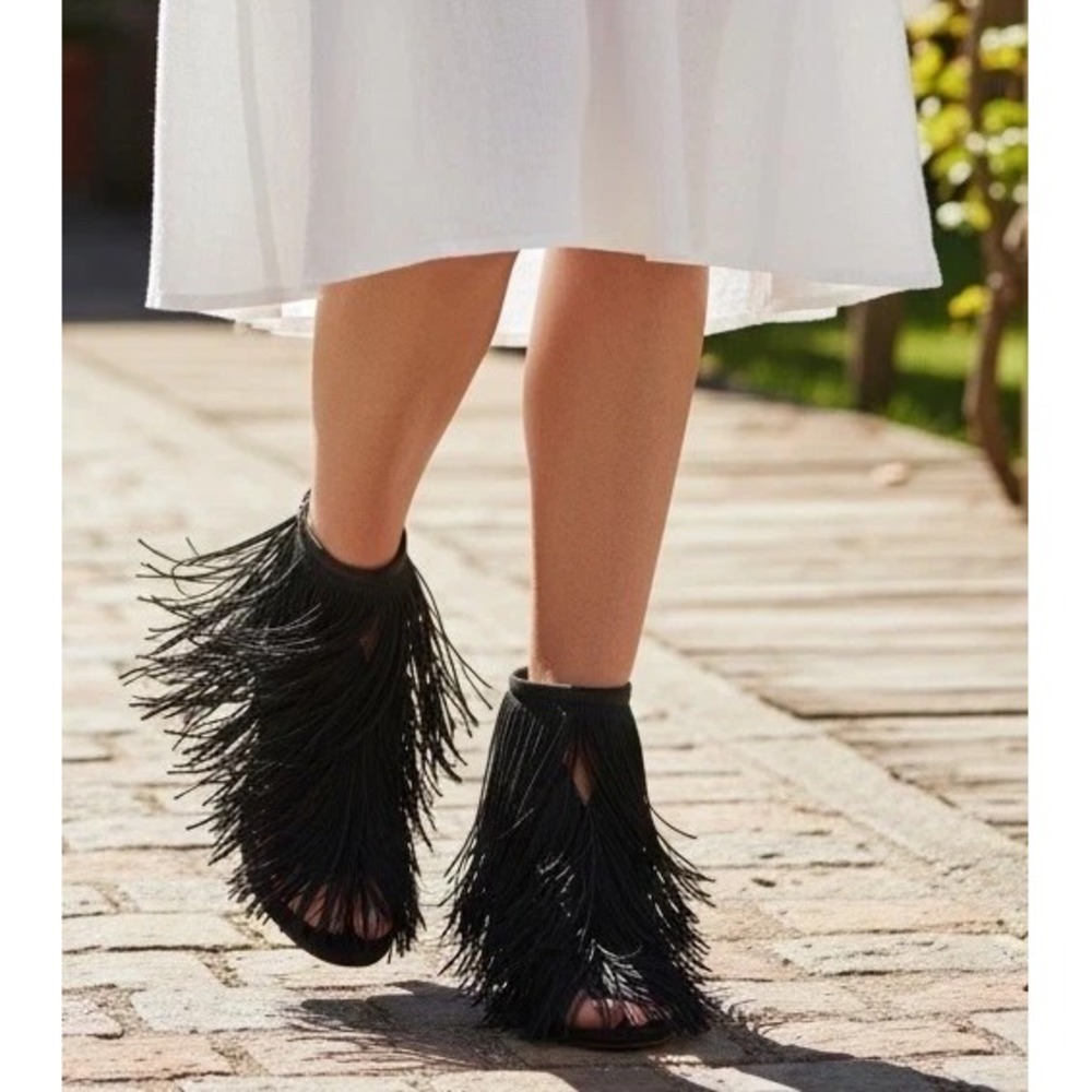 BRUNO FRISONI ITALIAN SHOES 38 Black fringe IT Runway worn once